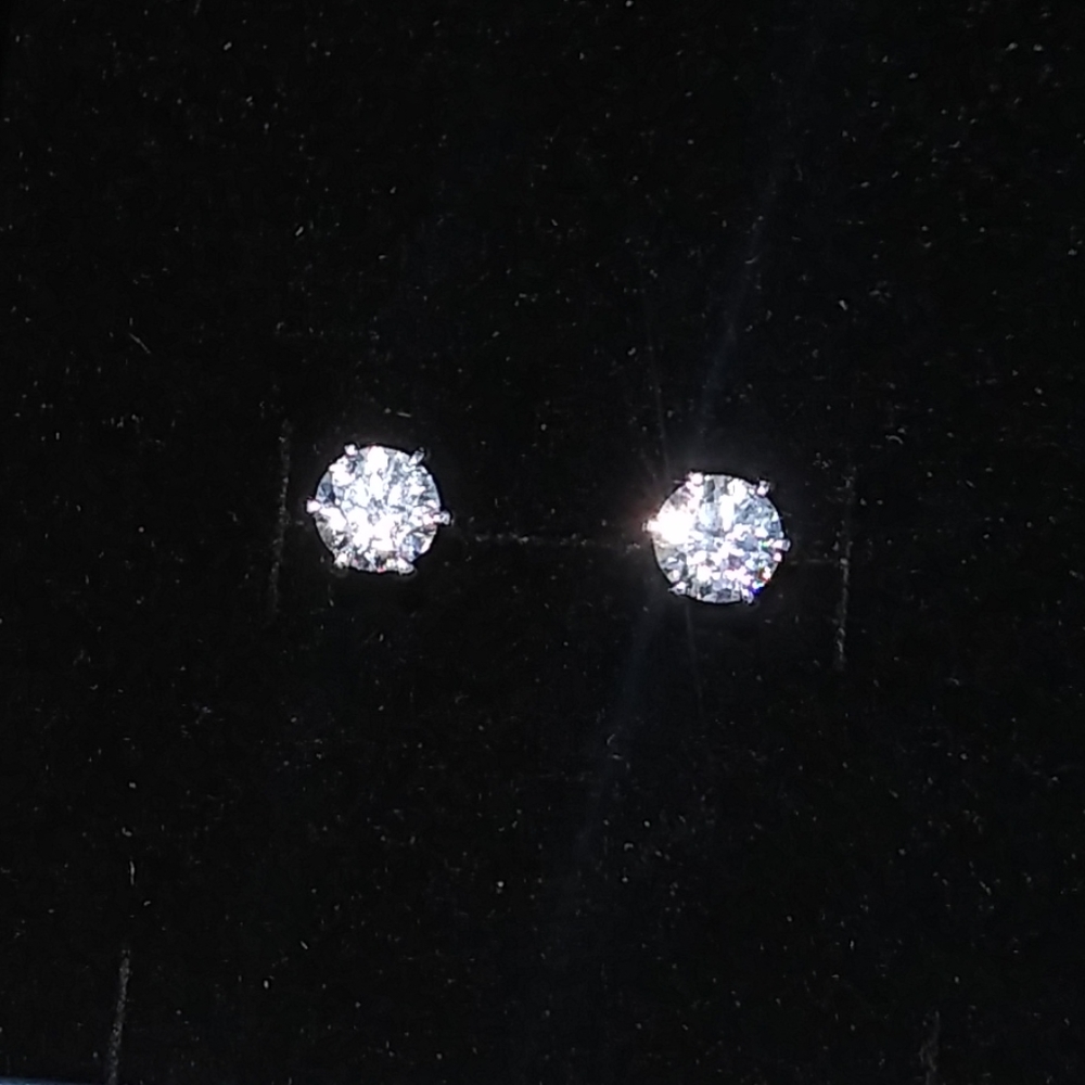 NEW 1ctw Moissanite Martini Diamond Stud UNISEX Earrings in Silver Certified - Picture 6 of 15